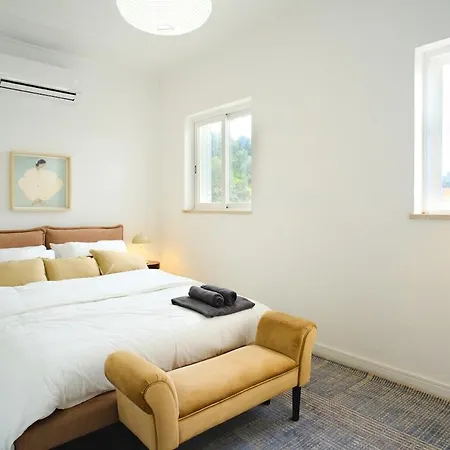 Casa de Férias Casa Da Serra - Entire 3 Bedroom House With Pool And Fireplace